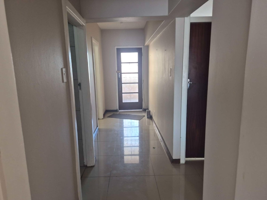 2 Bedroom Property for Sale in Port Elizabeth Central Eastern Cape